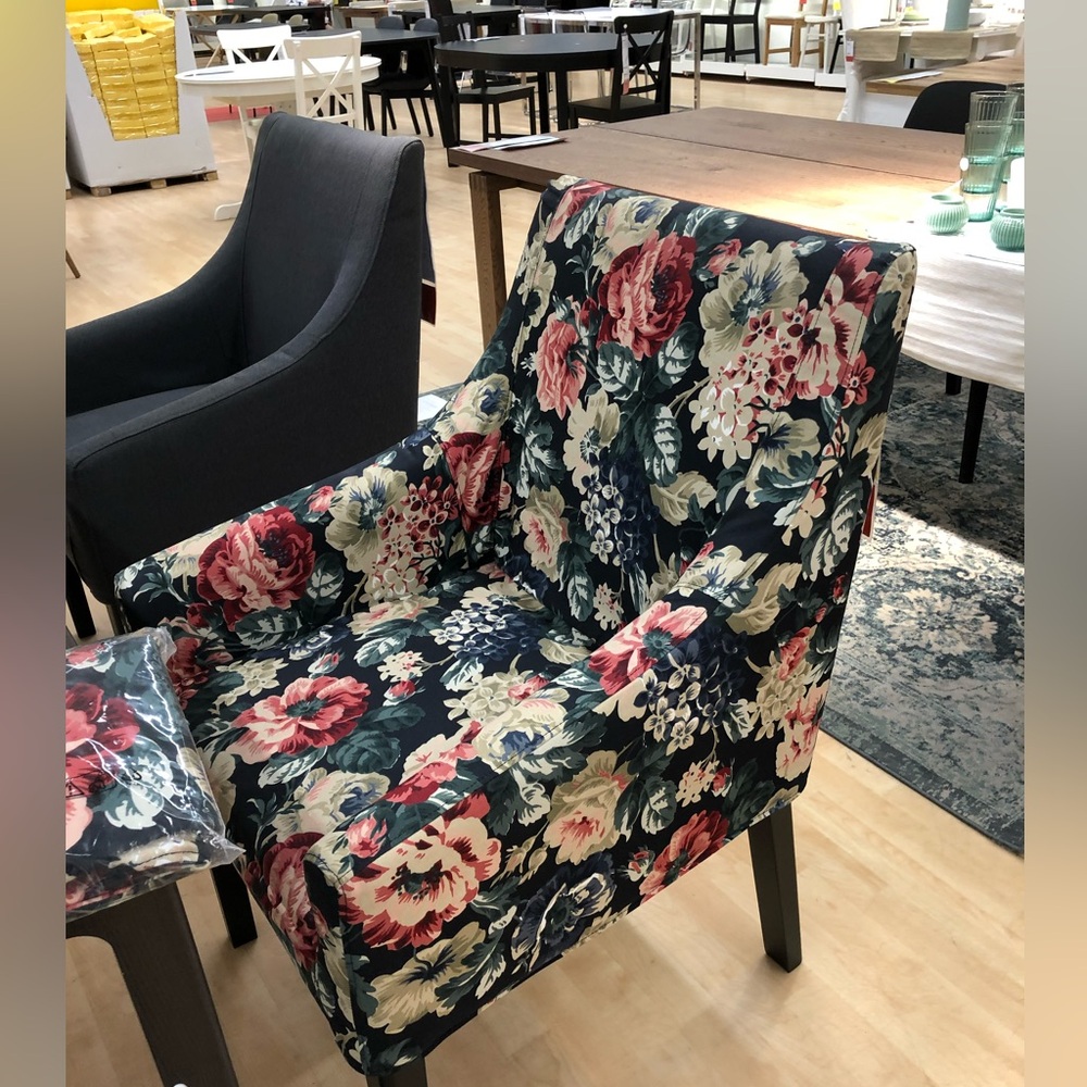 IKEA Black and Red Accent Furniture Cover